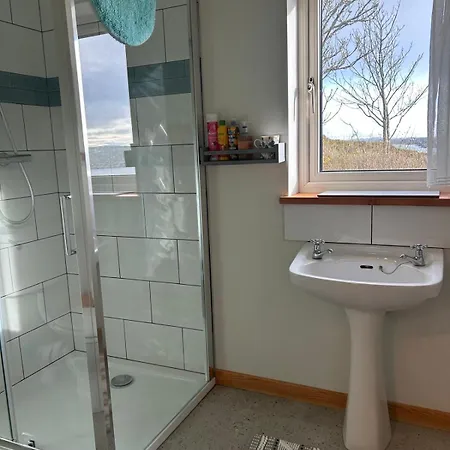 Cosy Nest On The West Cork Coast דירה סקיברין