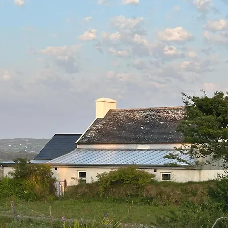 דירה Cosy Nest On The West Cork Coast סקיברין