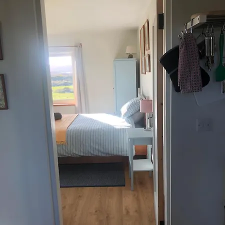 Cosy Nest On The West Cork Coast *