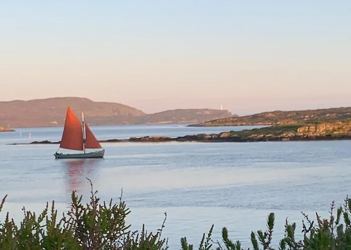 Cosy Nest On The West Cork Coast דירה סקיברין